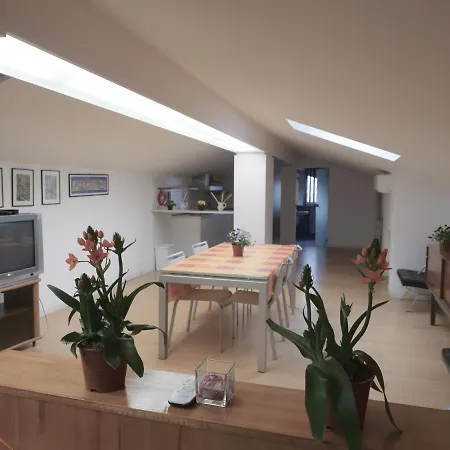 Casavellino: Il Tuo Spazio Moderno In Centro Appartement *